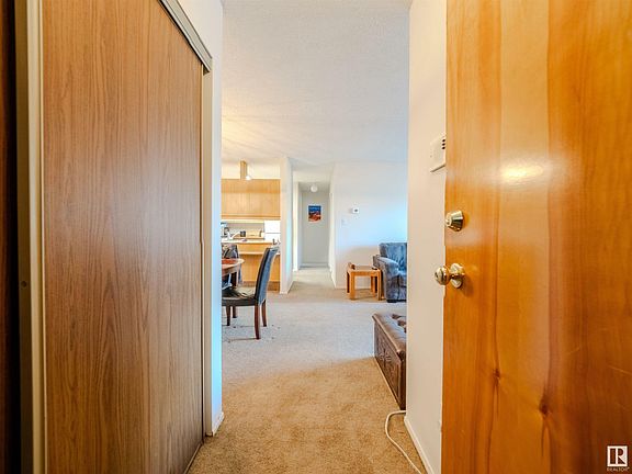 2nd image of 34 Alpine Pl #204