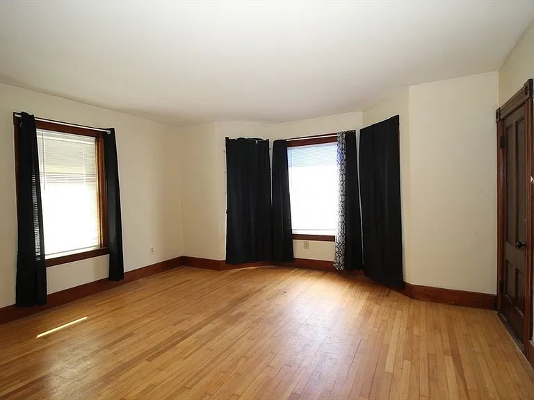 71 Ash St #1 — Photo 2