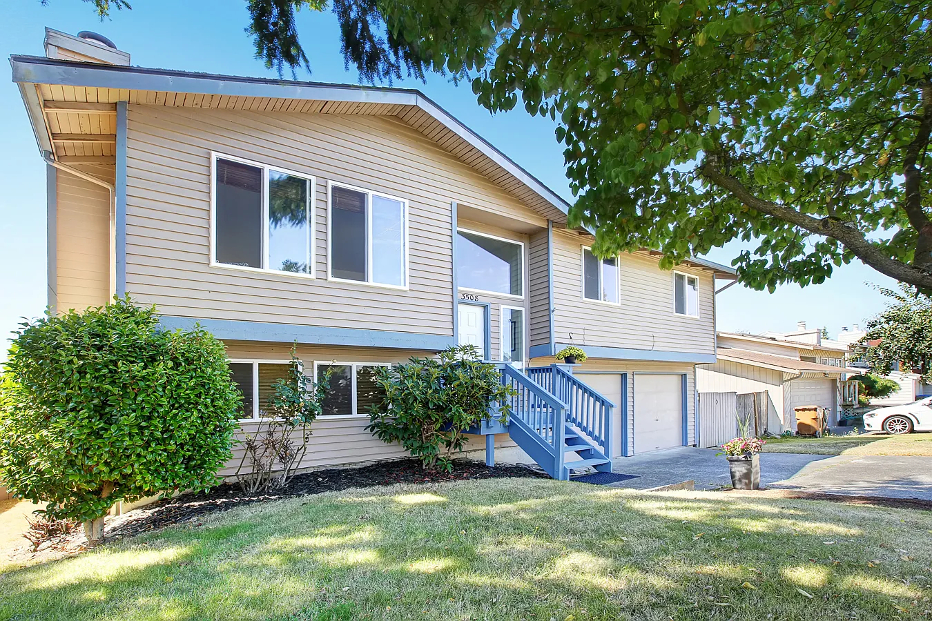 3508 Centennial Way NE photo 1