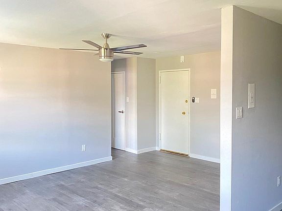 4th image of 262-266 E Cliveden St #111