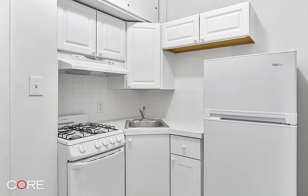 Rented by CORE | media 7