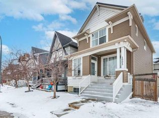 1005 E New Brighton Gdns SE, Calgary, AB T2Z 4X2