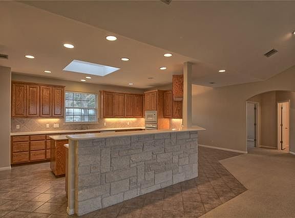 3rd image of 3804 Capitol Ave