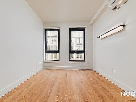 3rd image of 130 Hope St #445