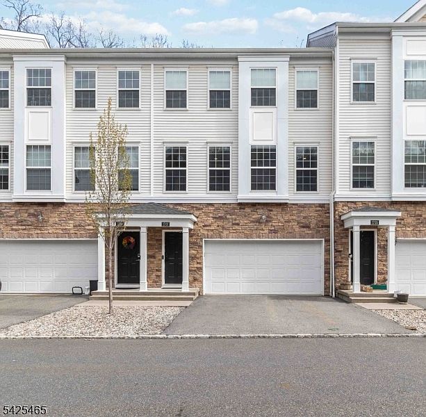 1st image of 1707 Devon Ln