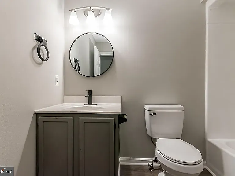 1501 Echo St — Photo 6