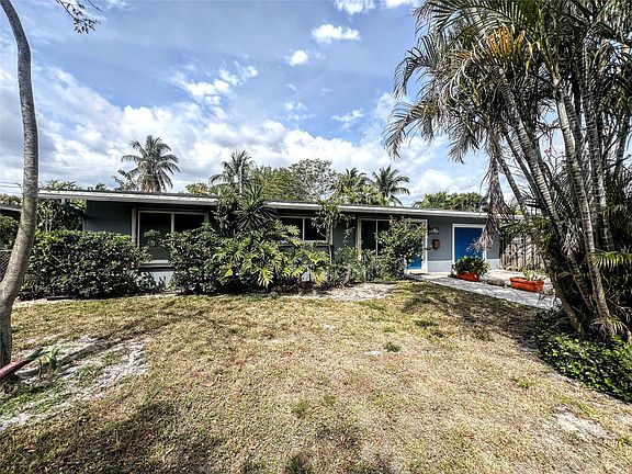 4th image of 2525 NW 3rd Avenue