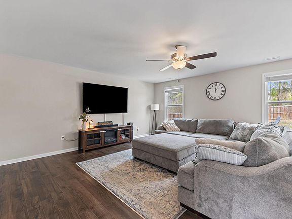 5th image of 174 Cobra Ln