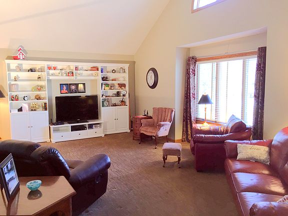 Living Room, SW Corner