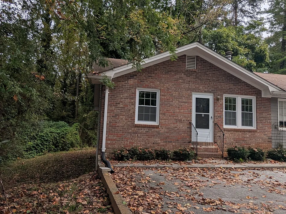 330 Rose Cir