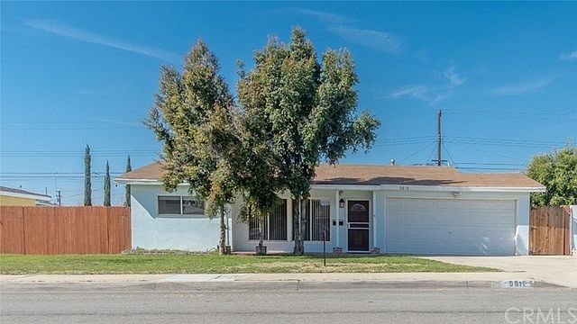 1st image of 9816 Vernon Ave