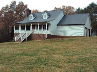 3414 Old Shelby Rd, Hickory, NC 28602