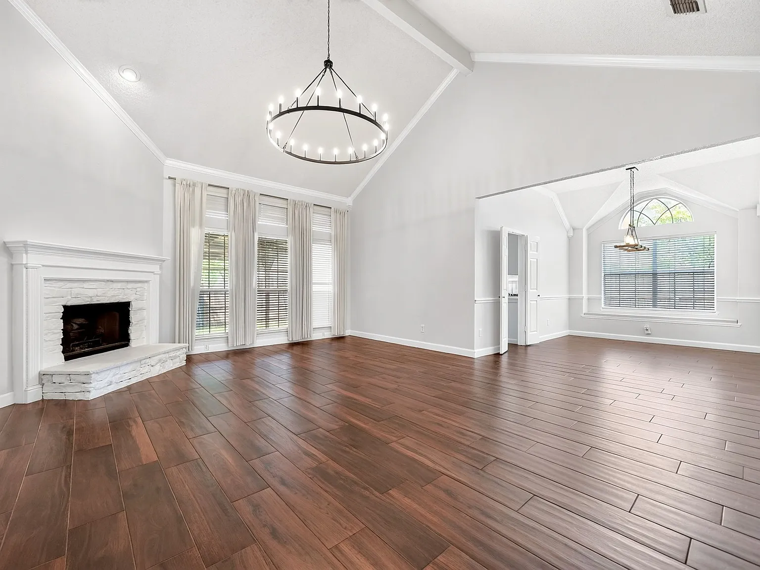 3 bed, 1800 sqft, $2,400 — Photo 2