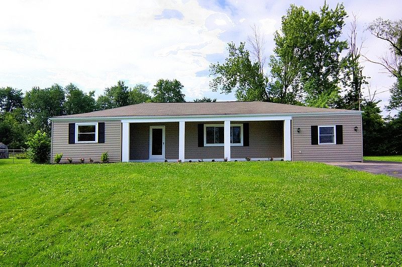 1st image of 545 Sonny Ln