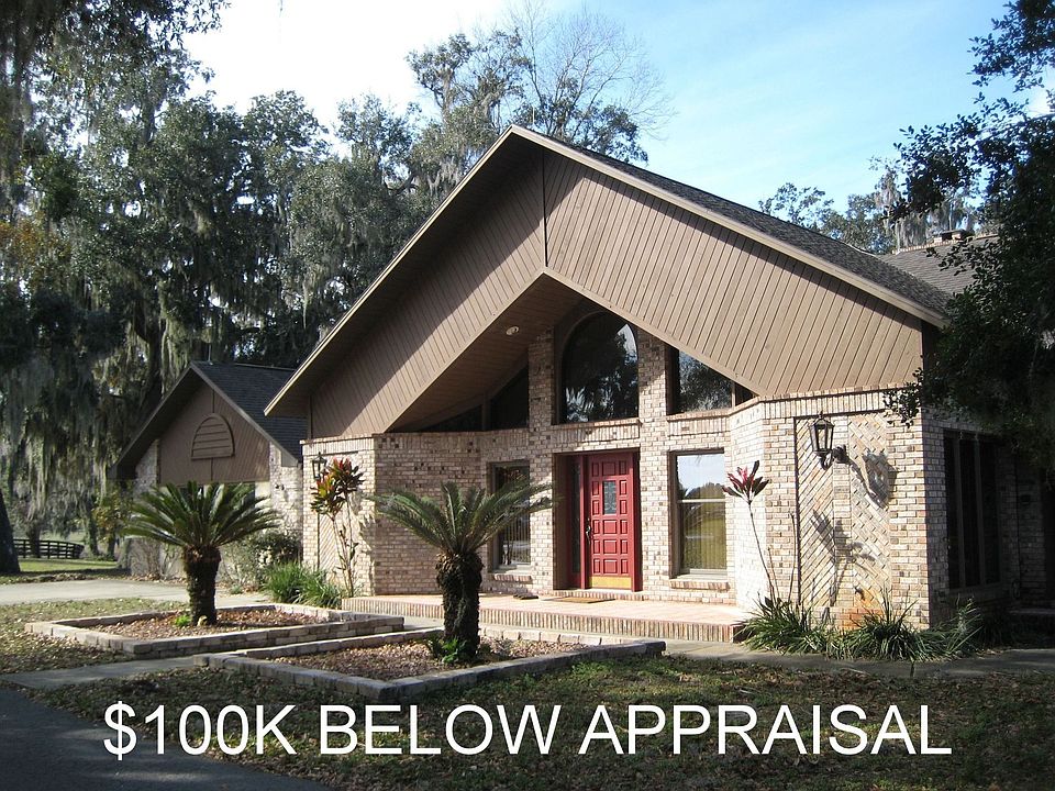 40 Acres! 4 Paddocks!