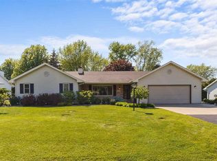 N9585 Darboy Dr, APPLETON, WI 54915