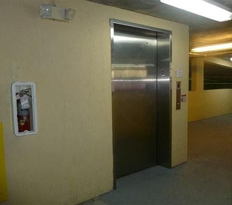 2nd image of 115 SW 42nd Ave #3F