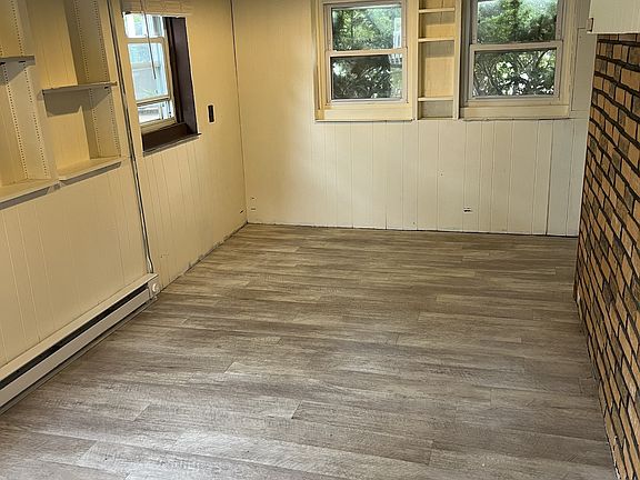 5th image of 5578 N Market St #3