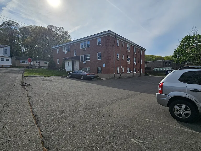 237 Forest Rd #1B — Photo 5