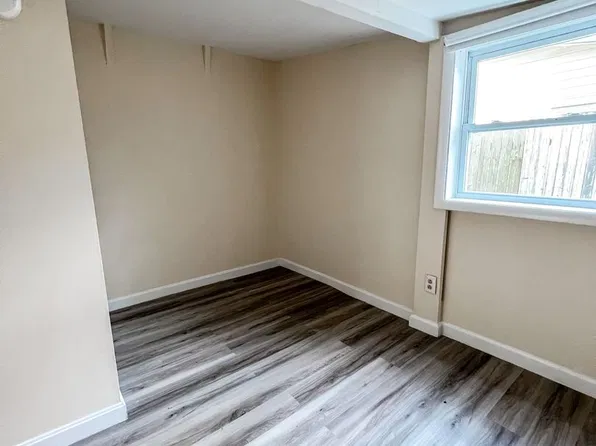 20 Cedar St, Burlington, VT 05401