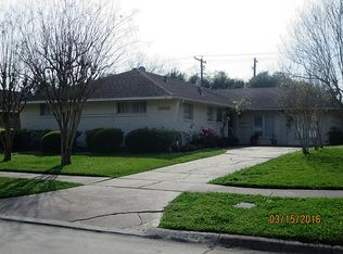 9006 Bob White Dr, Houston, TX 77074