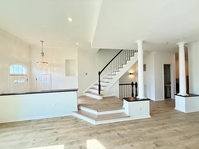 14604 Woodgate Manor Cir — Photo 7