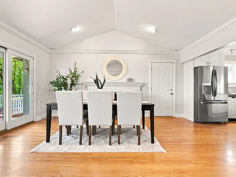 930 Sousa Dr — Photo 27