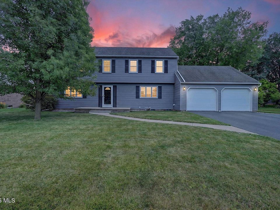 1st image of 937 Bexley Dr