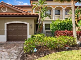 1276 Strada Milan Ln APT 2, Naples, FL 34105