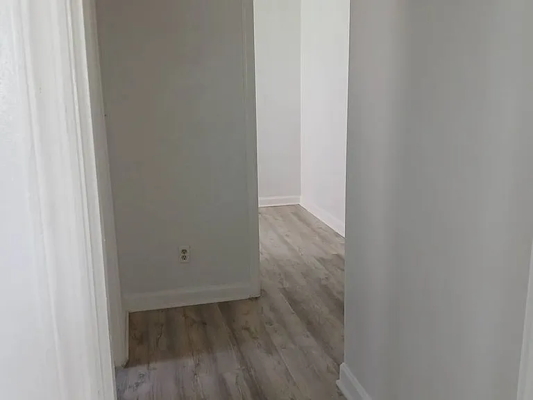 238 E Beechwood Ave — Photo 10