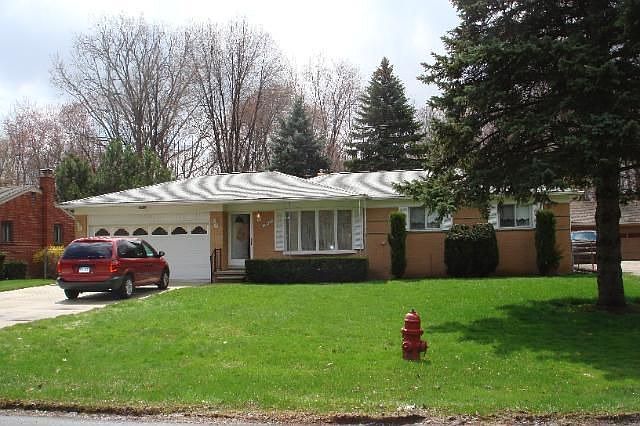 2nd image of 29601 Puritan St