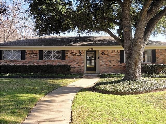 1st image of 6129 Trail Lake Dr