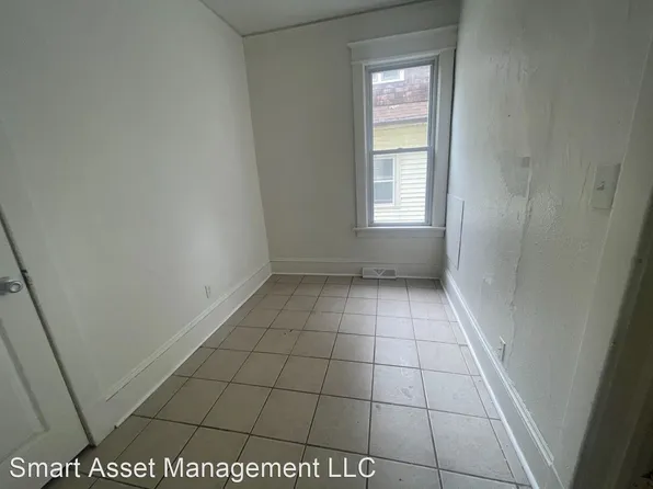 3354 N 2nd St, Milwaukee, WI 53212