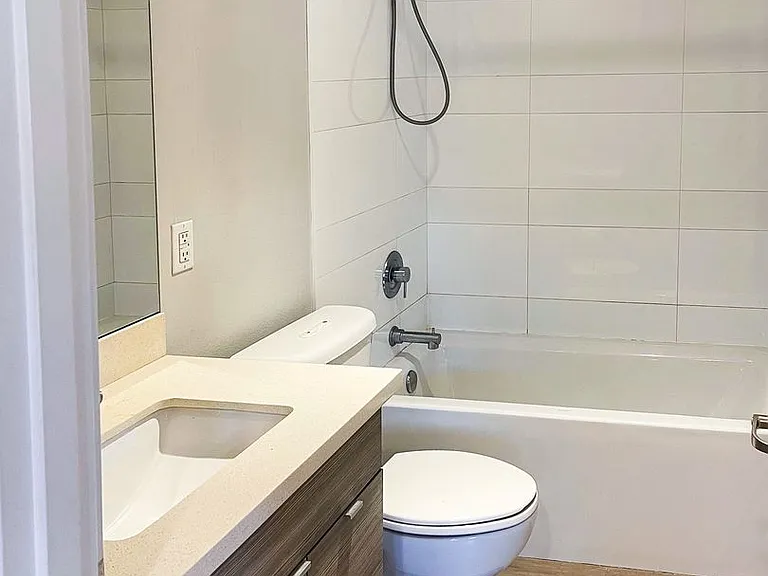 6408 Phinney - Located at the top of Phinney Ridge — Photo 48