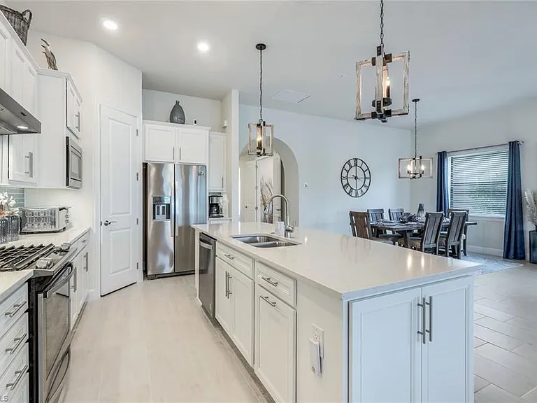 19200 Aqua Shore Dr — Photo 6