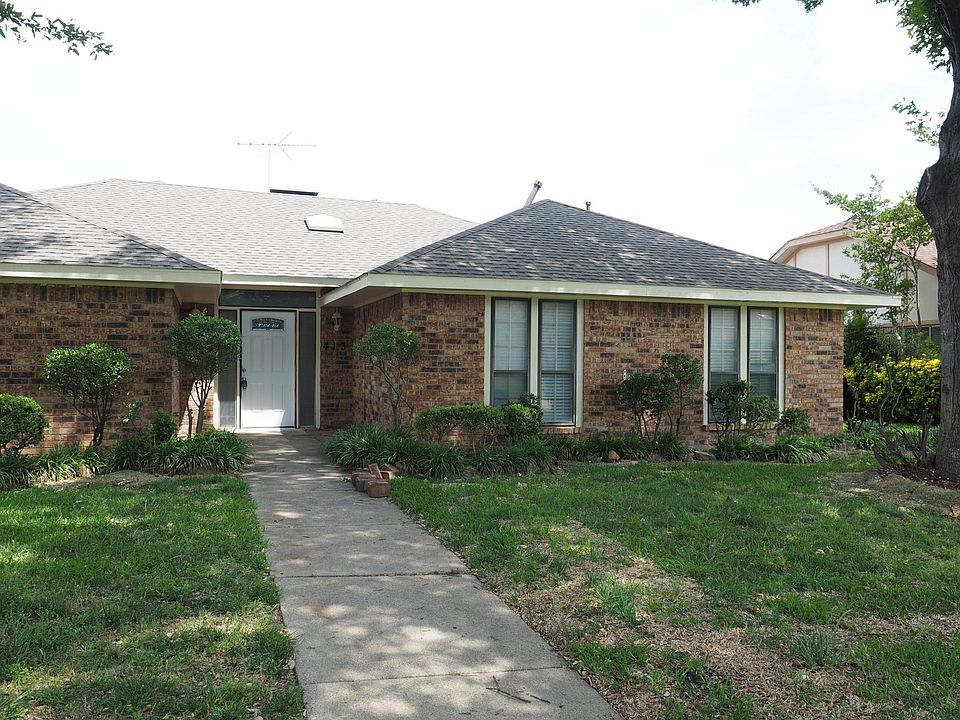 1st image of 413 Willowcrest Dr