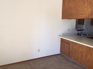 2092 Peterson Ln, Santa Rosa, CA 95403
