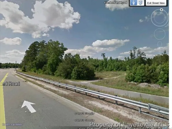Bingham Dr, Fayetteville, NC 28304