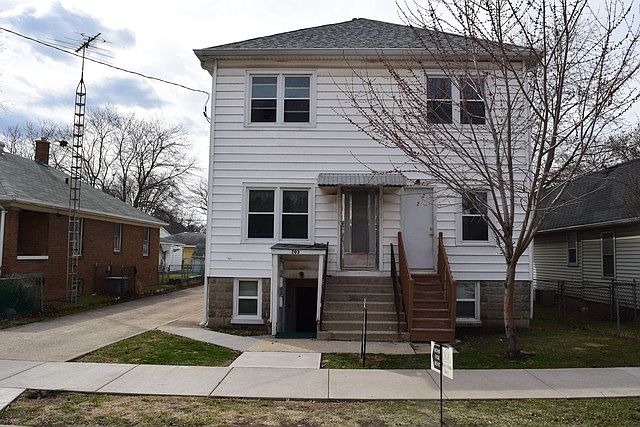 1st image of 203 Stillwell Ave APT 3
