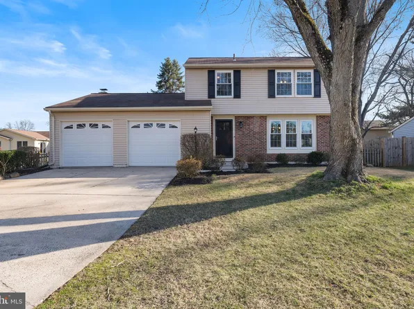 12305 Streamvale Cir, Herndon, VA 20170