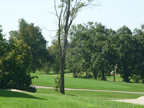 2nd image of 1085 Scenic Gdn