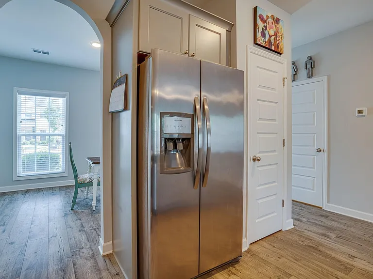 248 Mansfield Dr — Photo 13