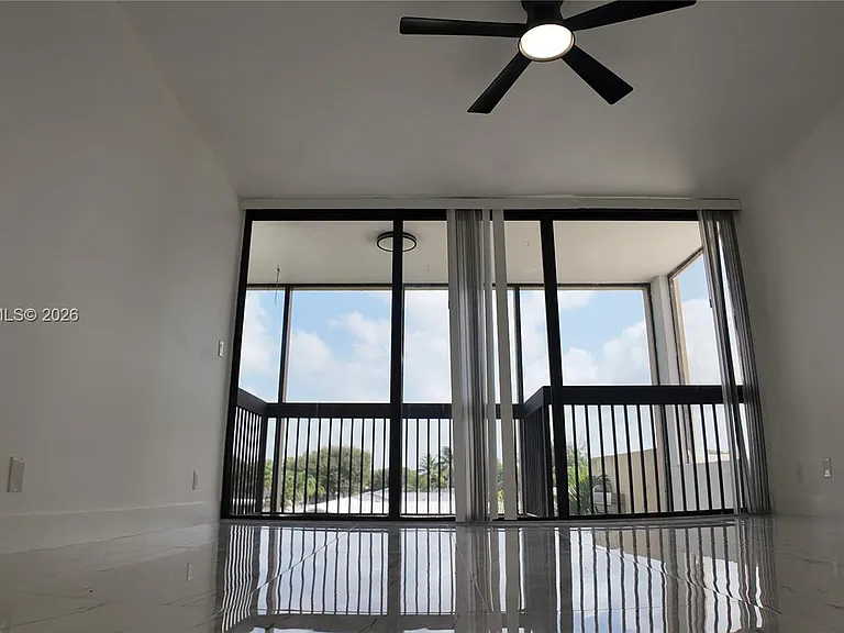 2801 SW 87th Ave #1009 — Photo 14