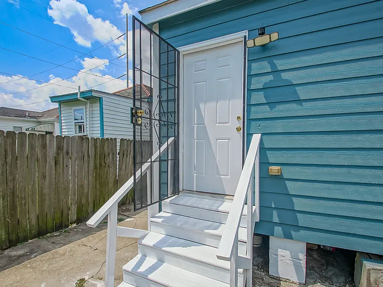 3017 Annette St #A — Photo 6