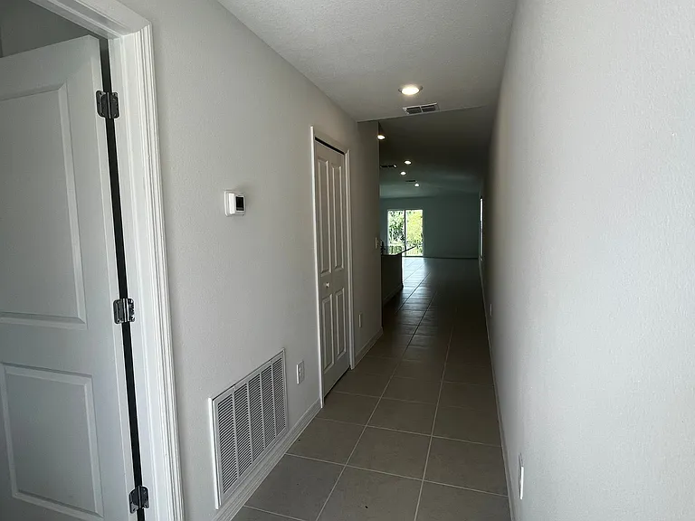 7702 Abagail Dr — Photo 14