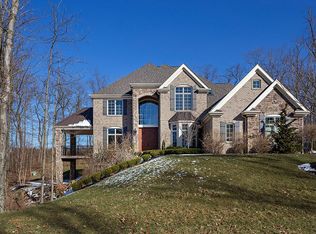 241 Longbow Ln, Mars, PA 16046