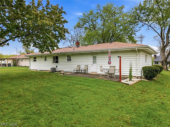 5th image of 3130 Lynwood Dr NW