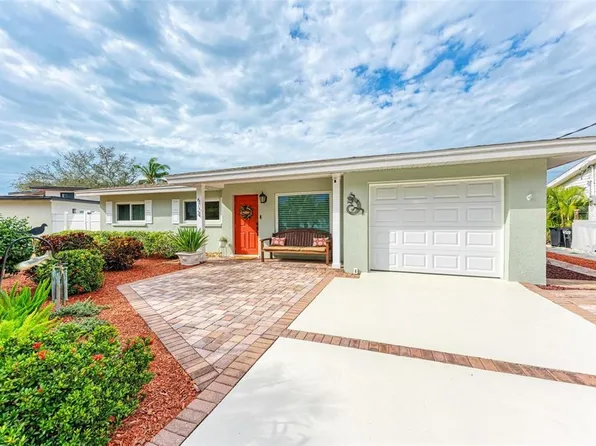 6724 26th St W, Bradenton, FL 34207