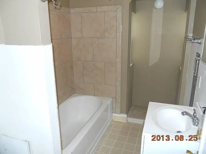 1023 E Main St — Photo 5