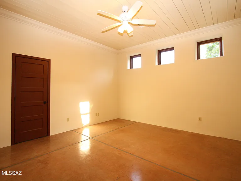 841 S Meyer Ave — Photo 11